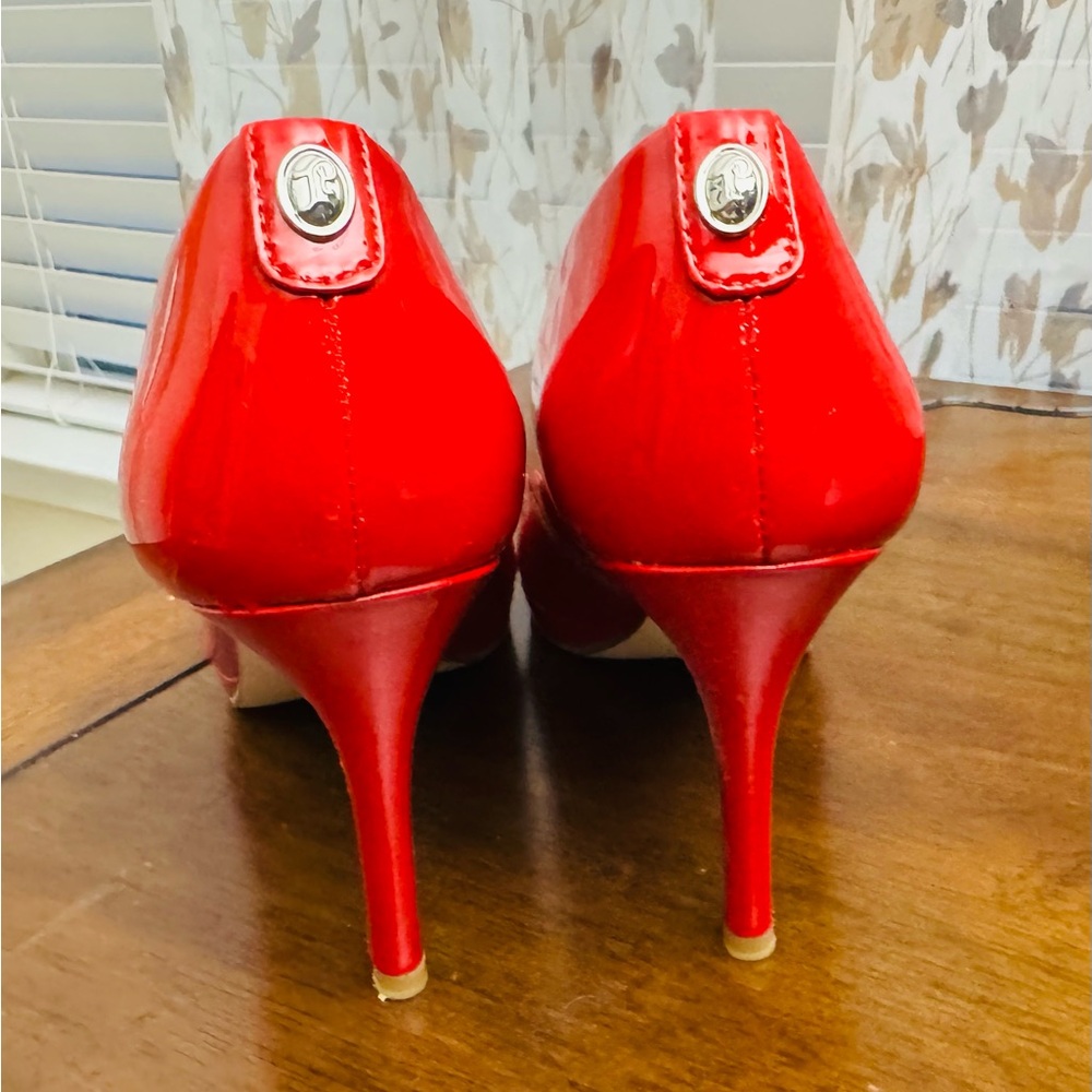 Ivanka Trump Glossy Candy Apple Red Heels - Picture 2 of 10